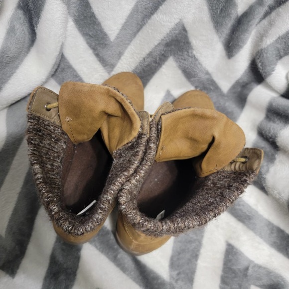 Muk Luks Tan Lace Up Boots - Picture 5 of 6